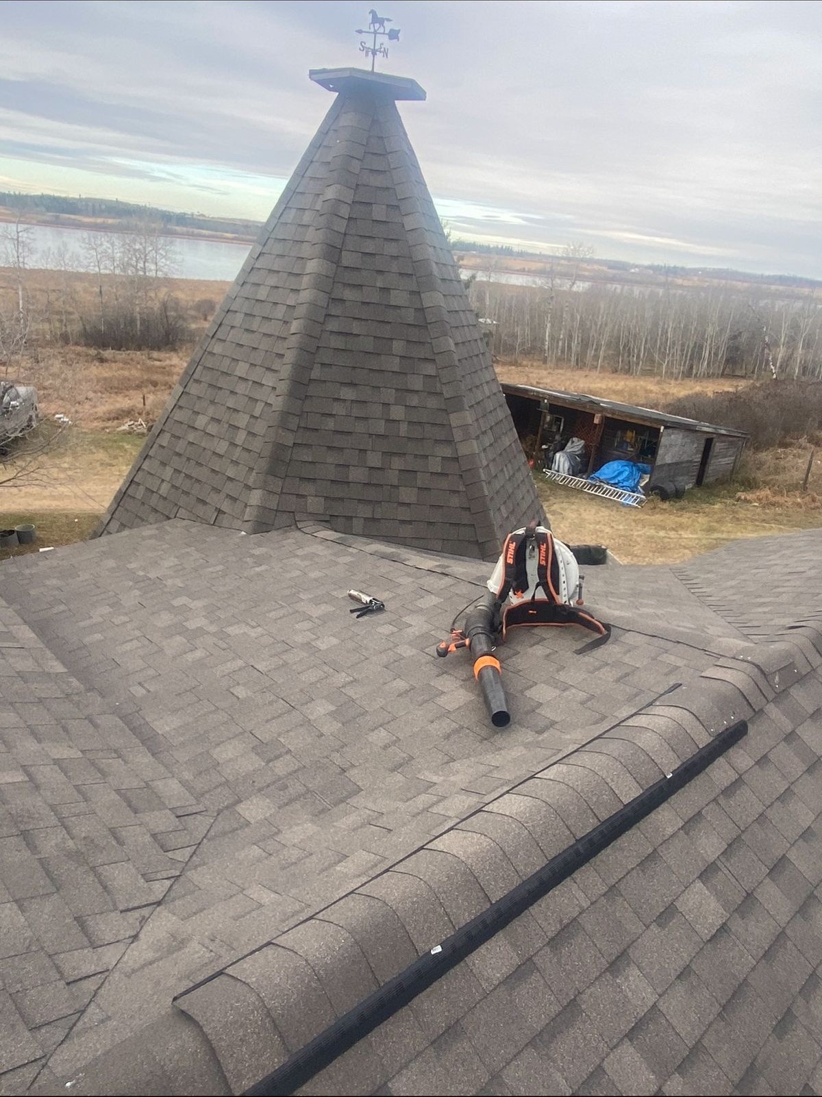 Complex Pyramid Roofline